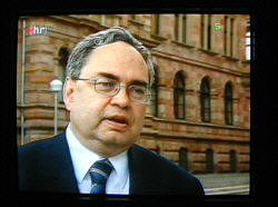 Hans-Gerd Öfinger wehrt sich weiter - bis zur Einstellung des Verfahrens.